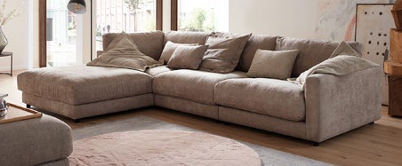 Großzügiges Polstersofa der Marc Harris Kollektion